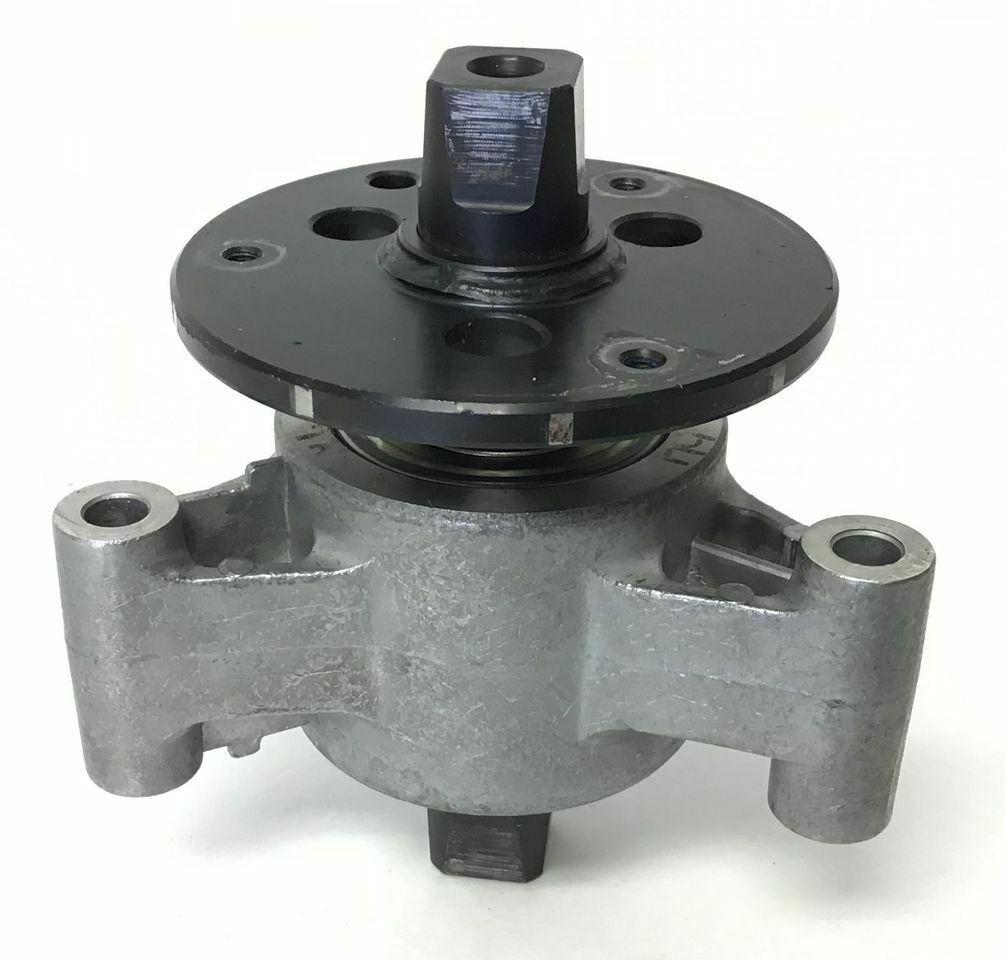 Bike store crank hub